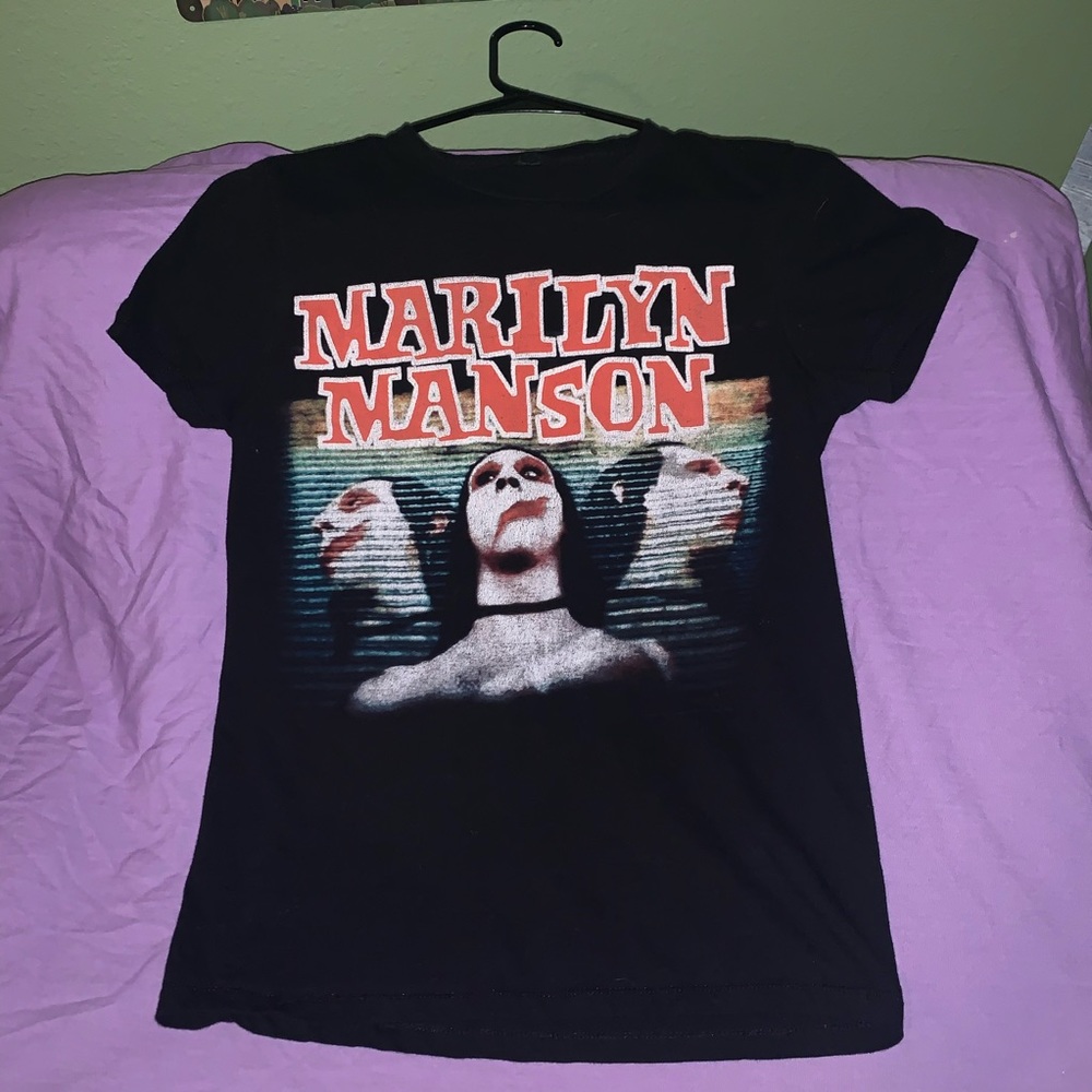 Bay Island Tee.